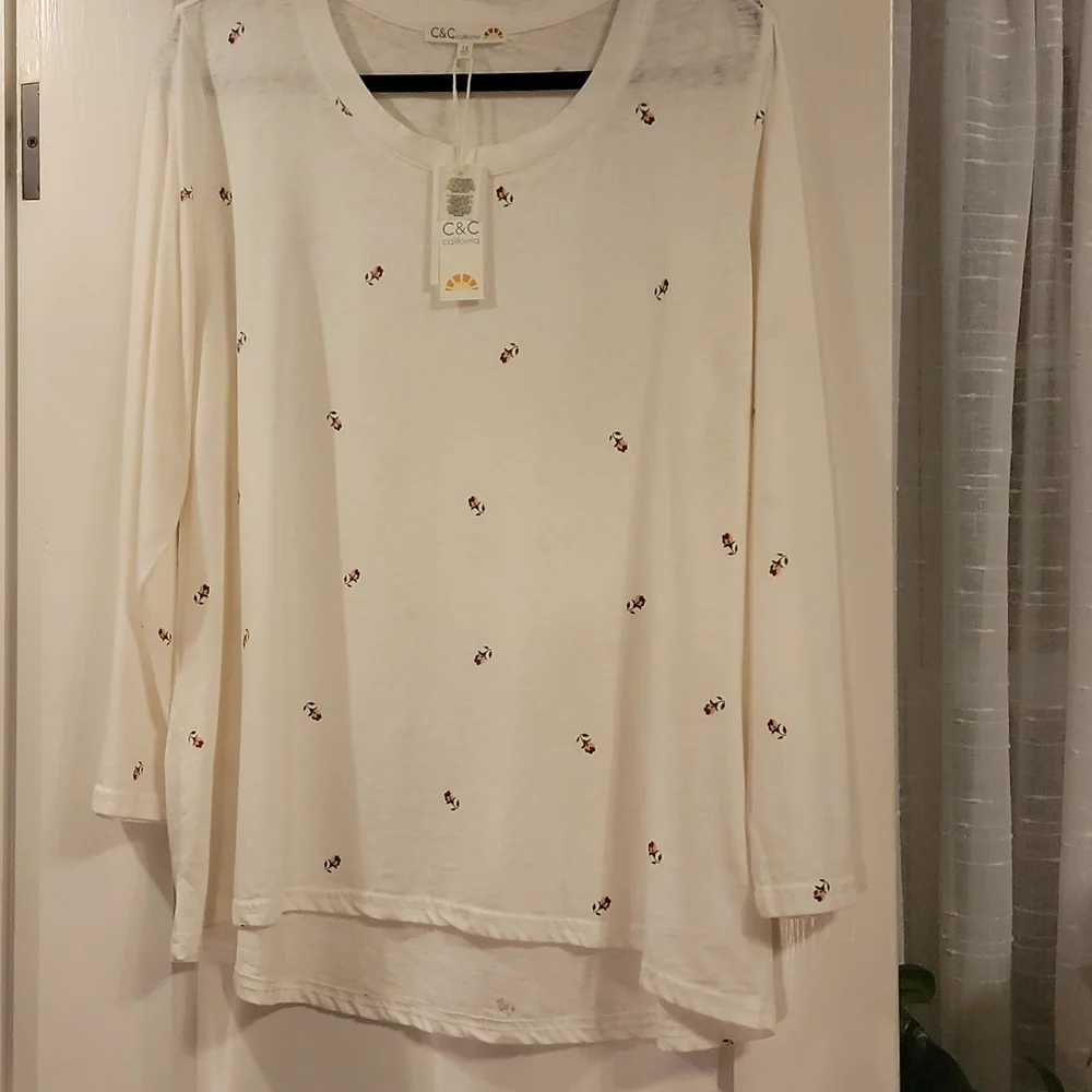 NWT C&C Top - Picture 2 of 6